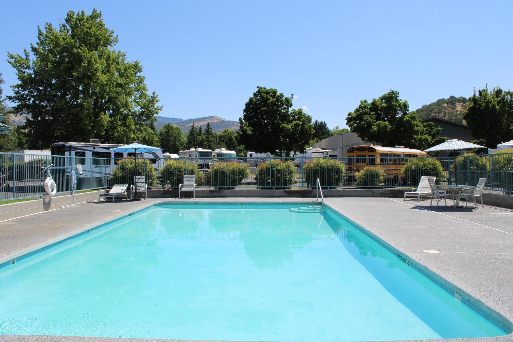 Americas Best Value Inn - Phoenix / Ashland Exteriör bild
