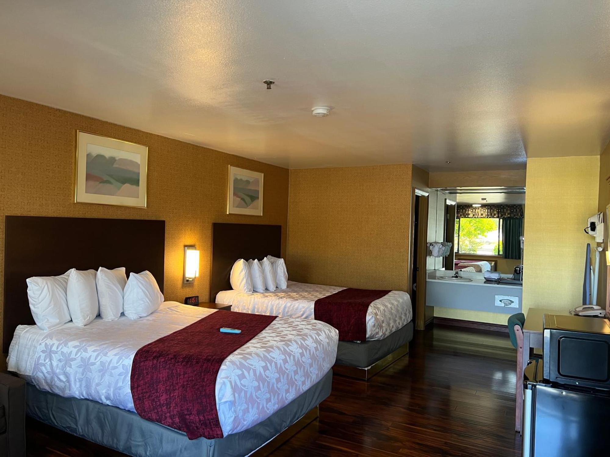 Americas Best Value Inn - Phoenix / Ashland Exteriör bild